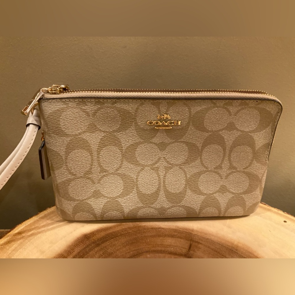 Coach Double Zip Wallet Signature F16109 Light Khaki/Chalk Wrislet Wallet Rt-178